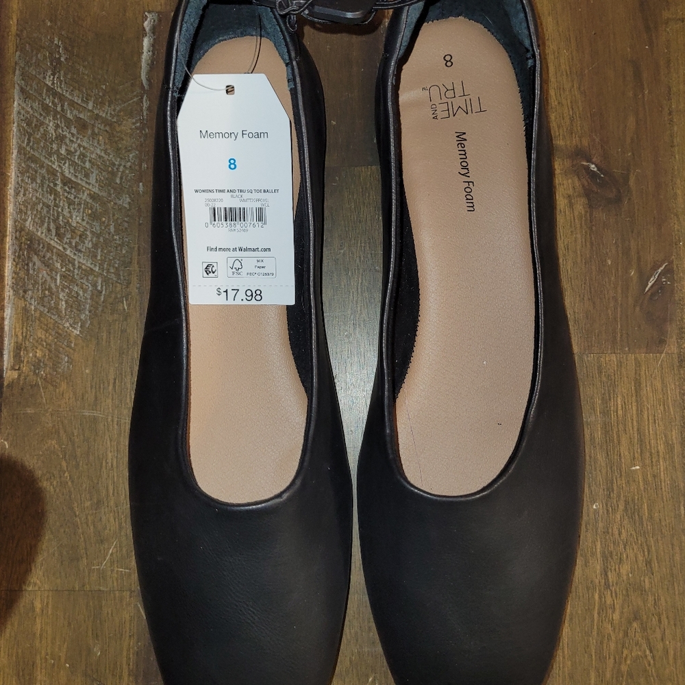 BNWT size 8 Time & Tru Black